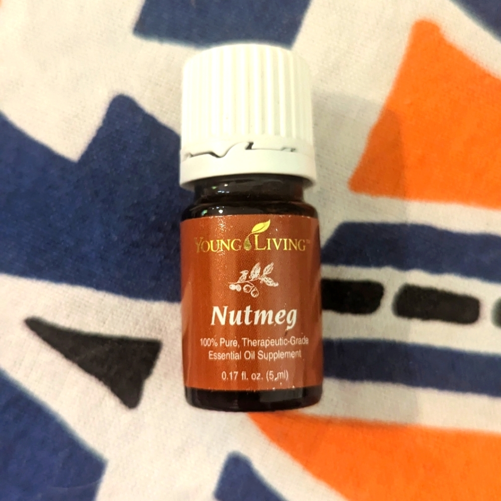 Nutmeg essential oil